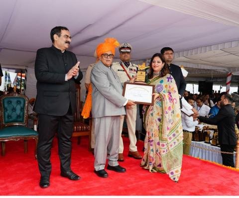 Anisha given state award for meritorius service at GRIID on Independence Day celebrations at parade ground 