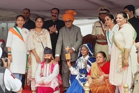 GRIID celebrates independence day in its premises and at parade ground, sector 17, Chandigarh. Group dance performance of special students won first prize in cultural program at parade ground