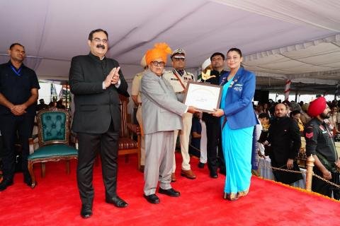 Sheetal Negi awarded Commendation Certificate (State Award) in the field of Social Service on Independence Day celebrations at parade ground